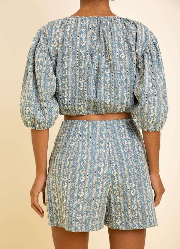 Zinco - Blusa Zinco Solta Decote Canoa Manga 3 Quartos Cropped Azul Azul