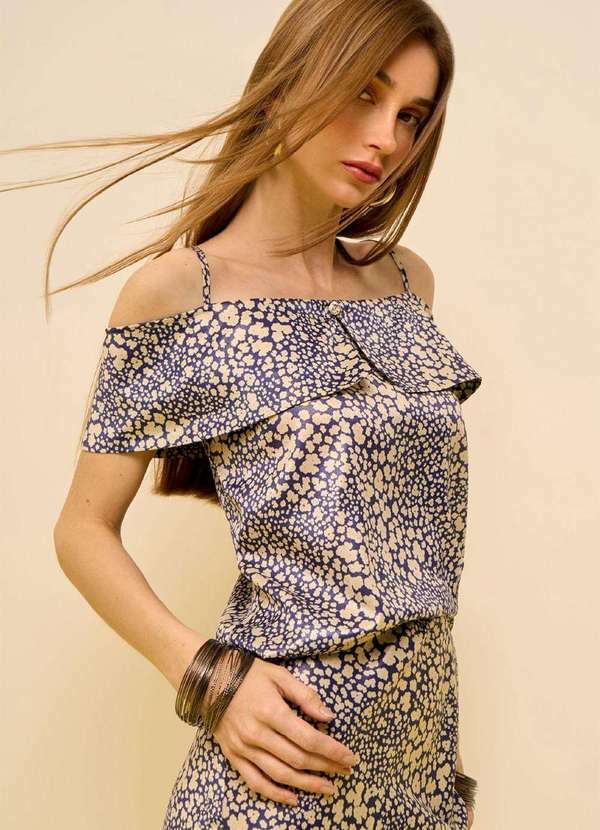 Zinco - Blusa Zinco Solta Ombro a Ombro Manga Curta Padrão Azul Azul