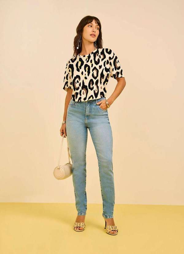 Zinco - Camiseta Zinco Solta Decote Careca Manga Curta Padrão Off White Branco 2