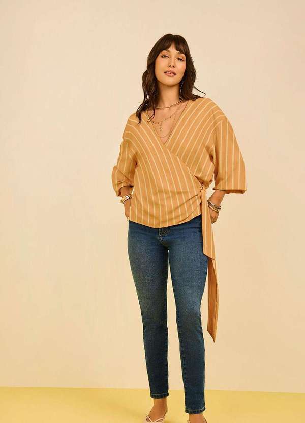 Zinco - Camisa Zinco Oversized Decote Transpassado Manga Longa Padrão Mar Marrom