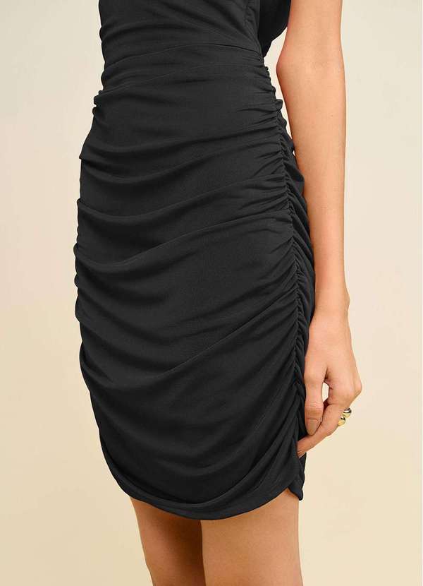 Zinco - Vestido Zinco Ajustado Decote Reto com Alça Curto Preto Preto 4