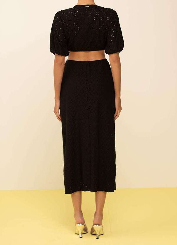 Zinco - Vestido Zinco Solto Decote V Manga 7 Oitavos Midi Preto Preto