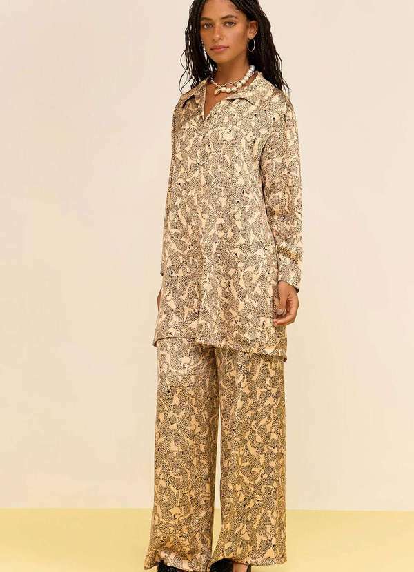 Zinco - Vestido Zinco Solto Gola Clássica Manga Longa Curto Bege Bege