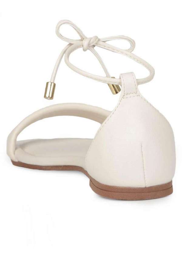 Vizzano - Sandália Rasteira Feminina Vizzano Amarração Branco 3