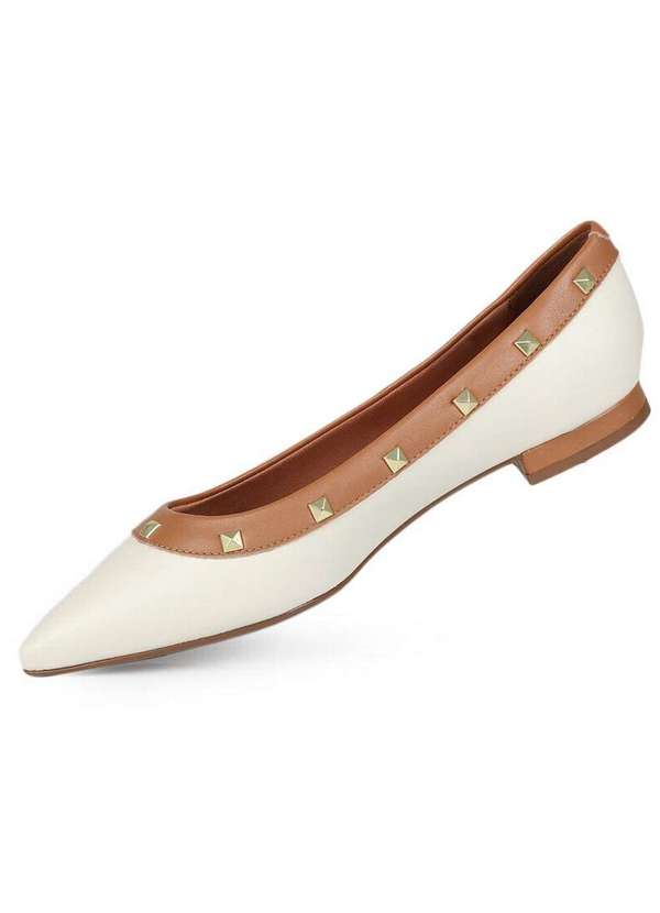 Sapatilha Feminino Vizzano Bico Fino e Tachas Marfim Passarela