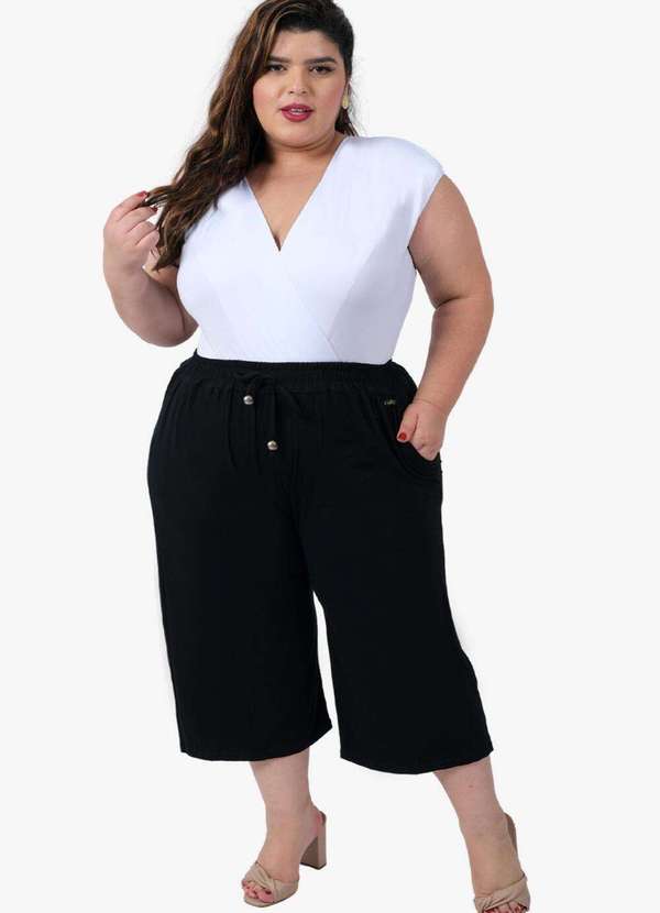 Looks Catwalk - Calça Pantacourt Bolso Moda Feminina Viscolycra Plus Size - Preto