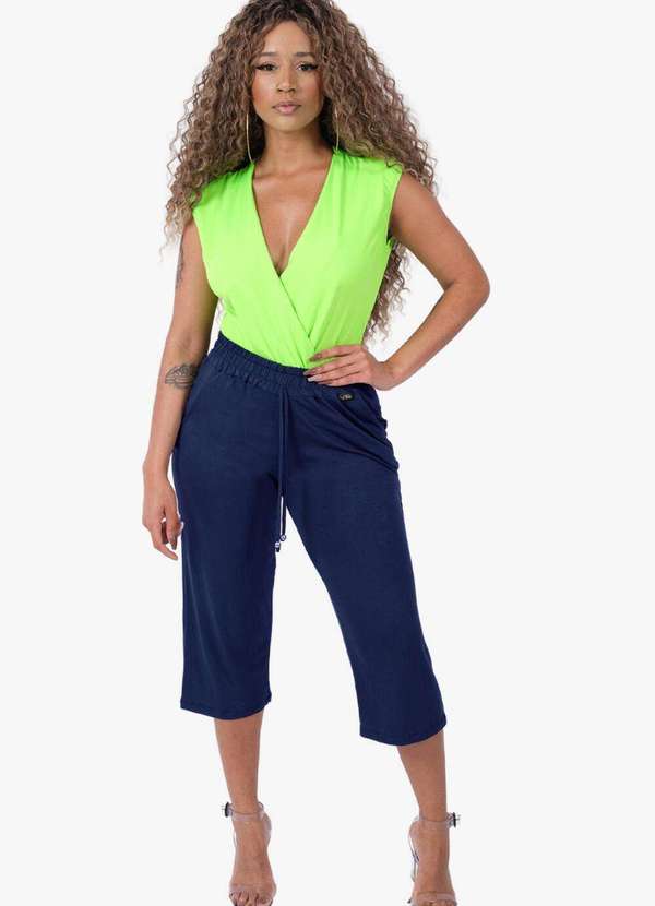 Looks Catwalk - Calça Pantacourt Moda Feminina com Bolso Malha Viscolycra - Marinho