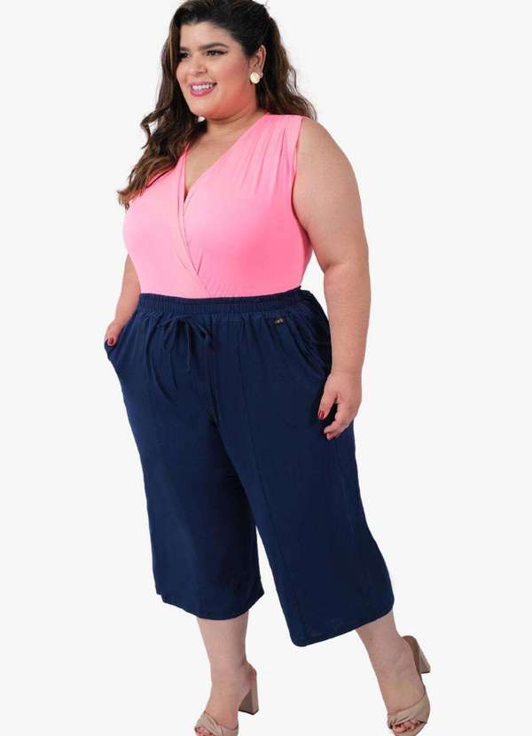 Looks Catwalk - Calça Pantacourt Recorte com Bolso Moda Feminina Plus Size - Marinho 3