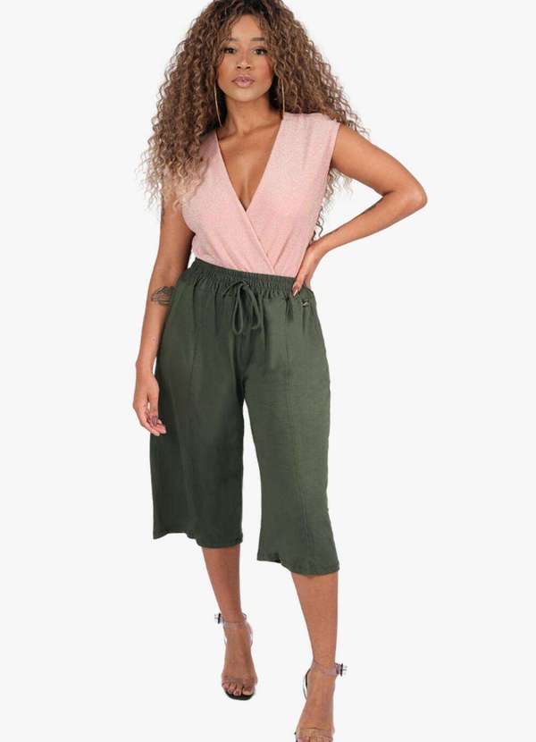 Looks Catwalk - Calça Pantacourt Recorte com Bolso Moda Feminina Viscolycra - Verde