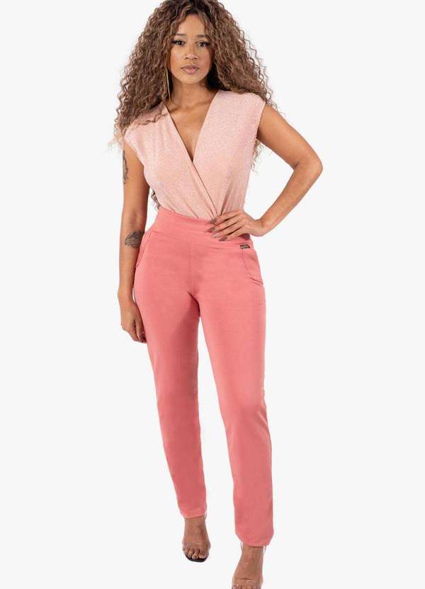 Looks Catwalk - Calça Reta Feminina Estilo Social Cintura Média Plus Size - Rose 3