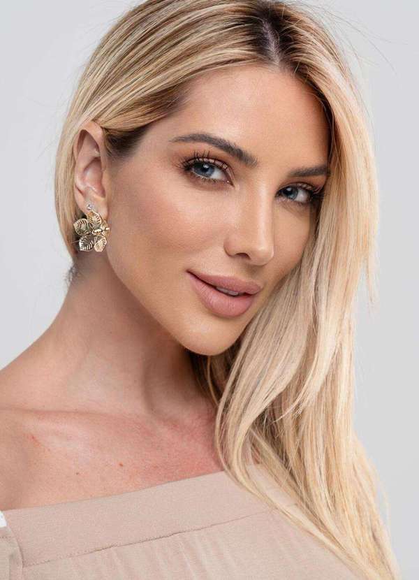 Ora Semijoias - Brinco Semijoia Flor com Pétalas Vazadas Banhado a Ouro 18k - Dourado 2