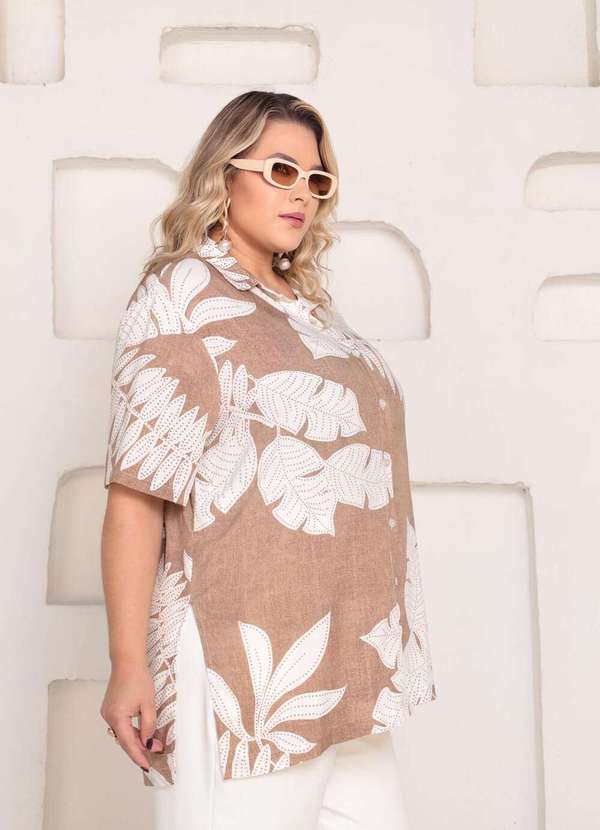 Mais na Moda Plus - Camisa Estampada Plus Size Chic Bia - Mocha 2