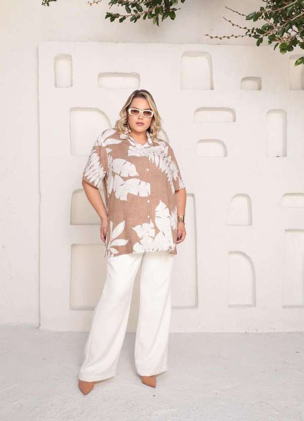 Mais na Moda Plus - Camisa Estampada Plus Size Chic Bia - Mocha 4