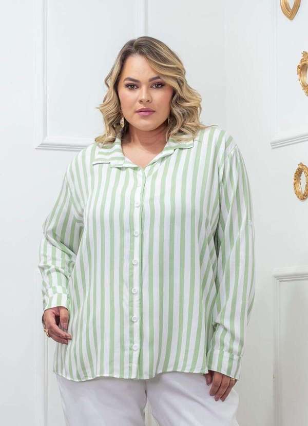 Mais na Moda Plus - Camisa Listrada Oversize Plus Size Chic Verde - Verde