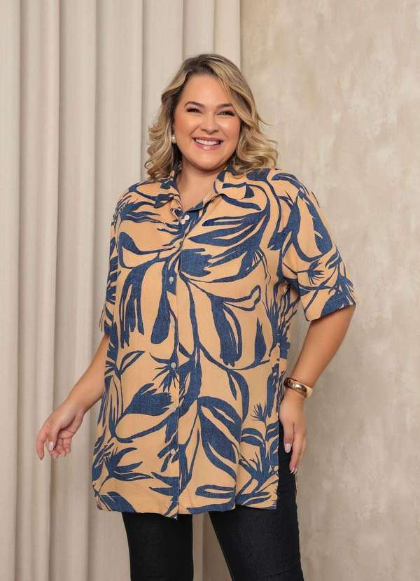 Mais na Moda Plus - Camisa Estampada Plus Size Azul e Bege Adriana - Azul