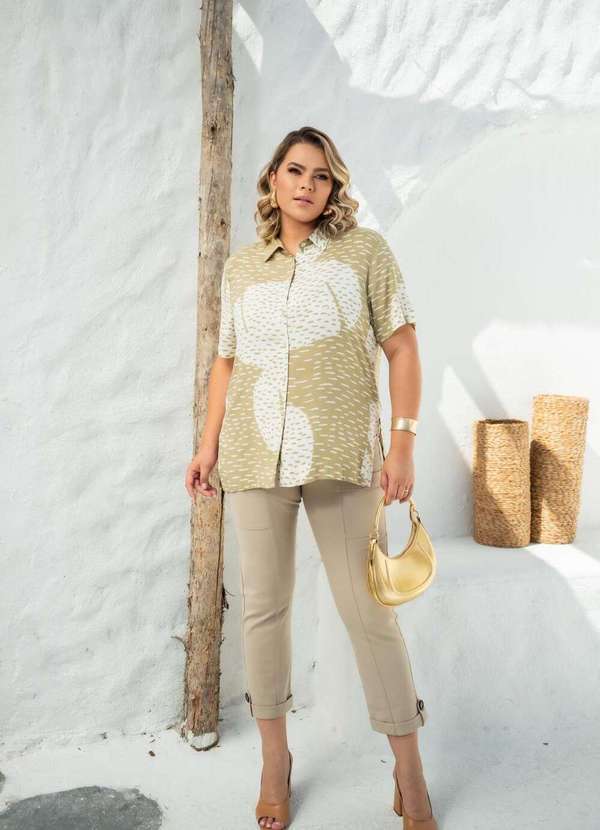 Mais na Moda Plus - Camisa Verde e Branca Plus Size Chic Isis - Verde