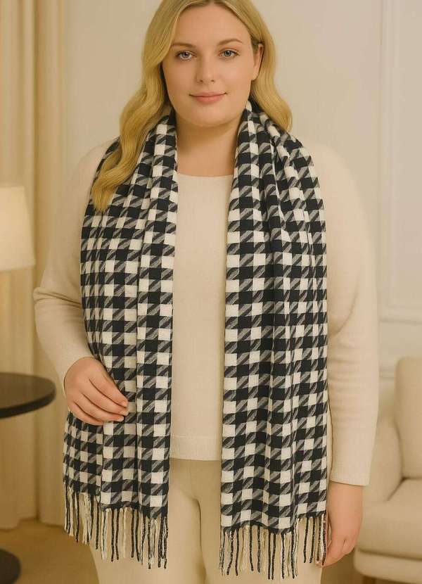 Mais na Moda Plus - Echarpe Xadrez Preto e Branco com Franjas Elegância Clássica - Preto