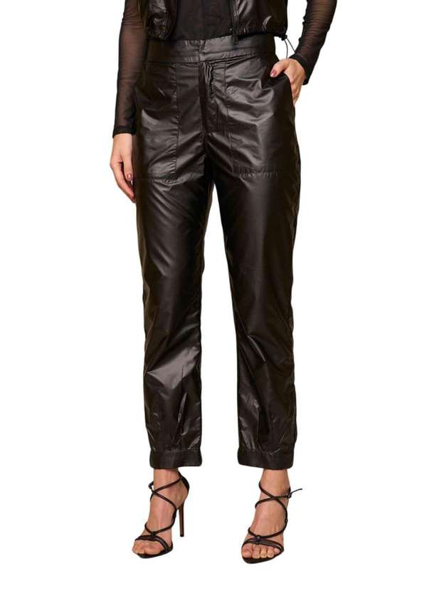 Lado Avesso - Calça Sport Lado Avesso Quebra Vento Preto Preto