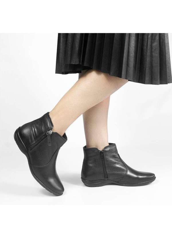 Zatta Calcados - Bota Flat Couro Ziper Salome Preto