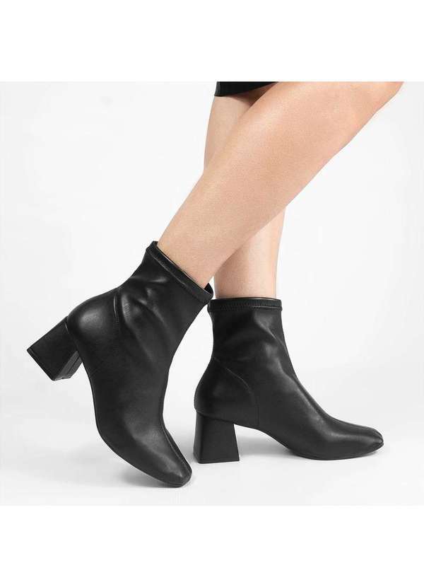 Zatta Calcados - Bota Zatta Bico Quadrado Salto Geometrico Lumena Strech Preto