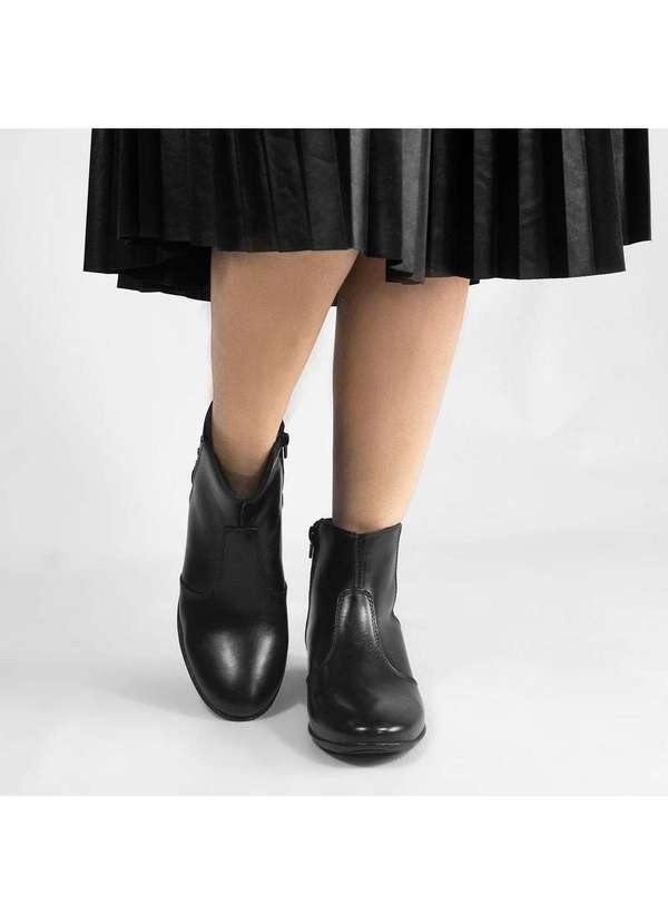 Zatta Calcados - Bota Zatta Flat Cano Baixo Maysha Preto 4