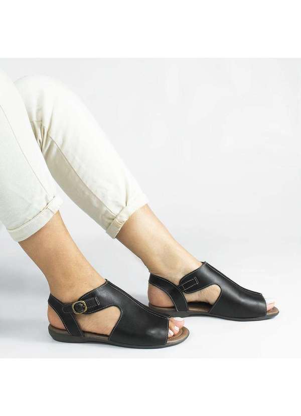 Zatta Calcados - Sandalia Rasteira Fechada Flat Mia Preto