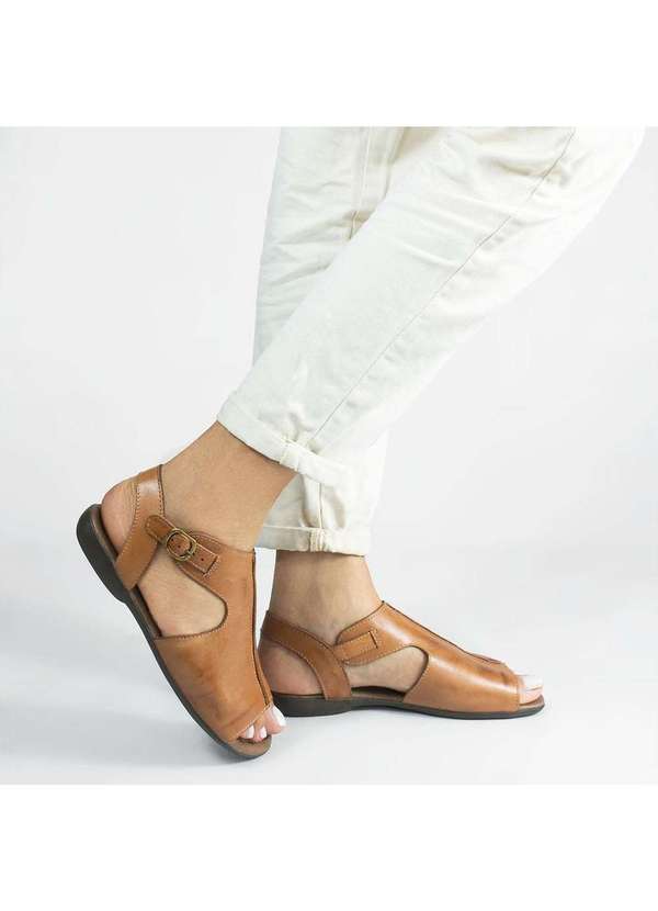 Zatta Calcados - Sandalia Rasteira Fechada Flat Mia Marrom 3