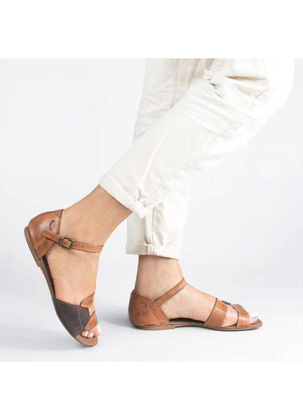 Zatta Calcados - Sandalia Rasteira Flat Couro Mercedes Marrom