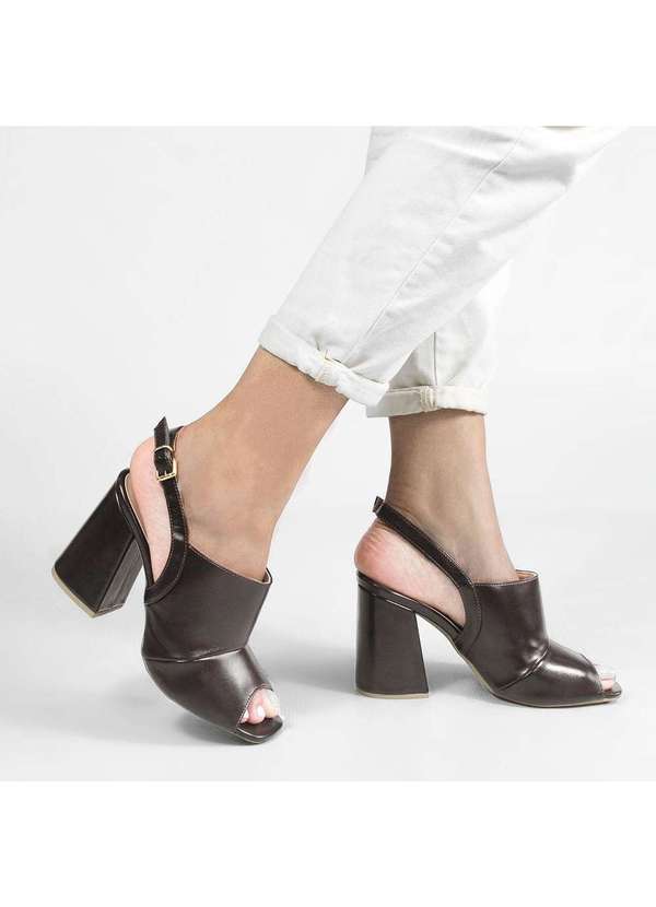 Zatta Calcados - Peet Boot Zatta com Salto Bloco Alto Andreia Marrom