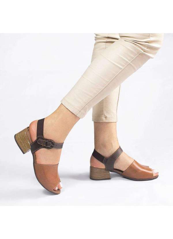 Zatta Calcados - Sandalia de Couro Salto Bloco Laiane Marrom