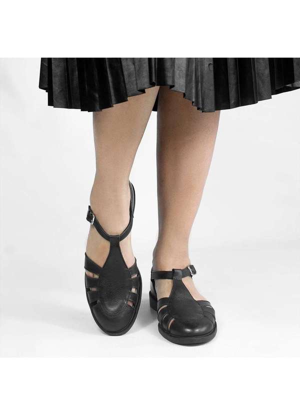 Zatta Calcados - Sandalia em Couro com Bico Fechado Florinda Preto 3