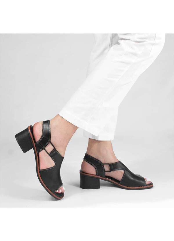 Zatta Calcados - Sandalia Retro Peeptoe Magali Preto