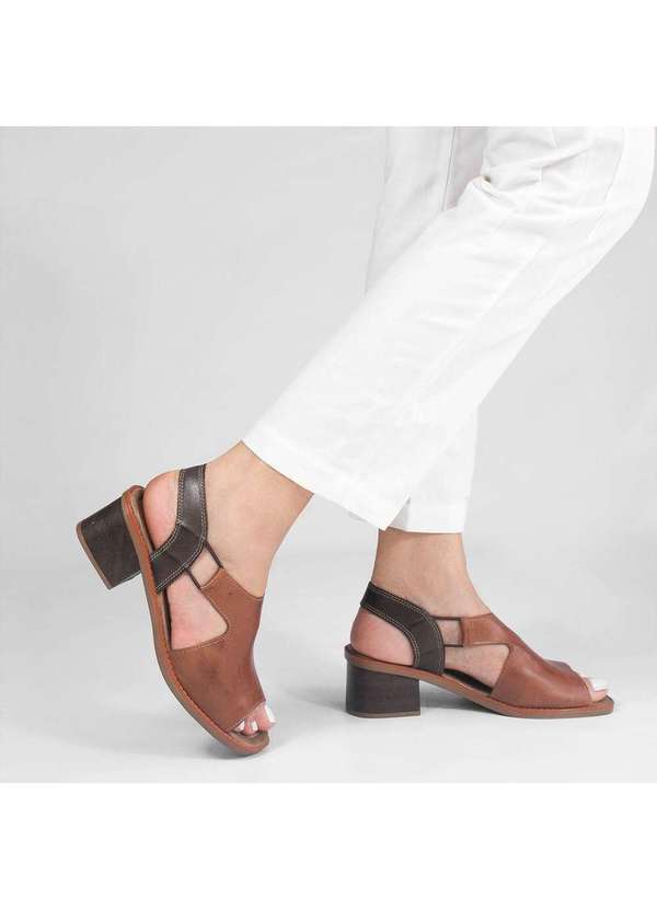 Zatta Calcados - Sandalia Retro Peeptoe Magali Marrom