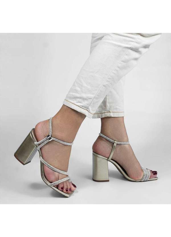 Zatta Calcados - Sandalia Salto Bloco Alta Brilho Catarina Dourado