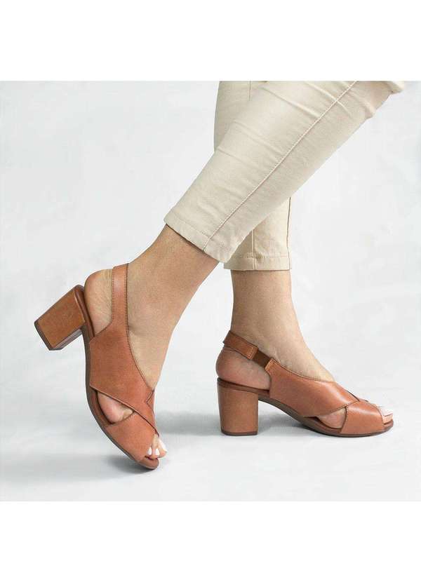 Zatta Calcados - Sandalia Salto Bloco Couro Perla Marrom