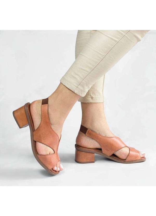 Zatta Calcados - Sandalia Salto Bloco Couro Priscila Preto