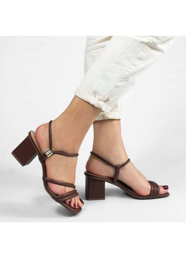 Zatta Calcados - Sandalia Salto Sextavado Bloco Margarida Marrom