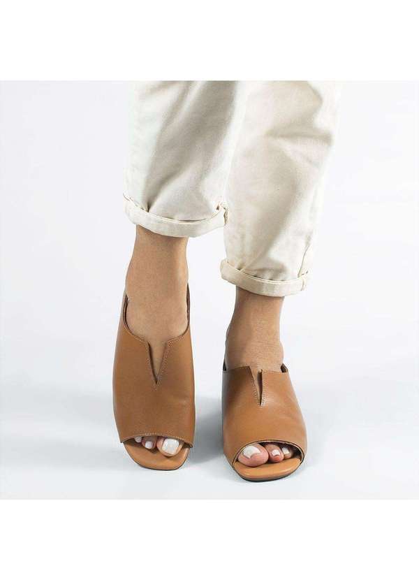 Zatta Calcados - Sandalia Zatta Baixa  Basica Couro Filomena Marrom 3