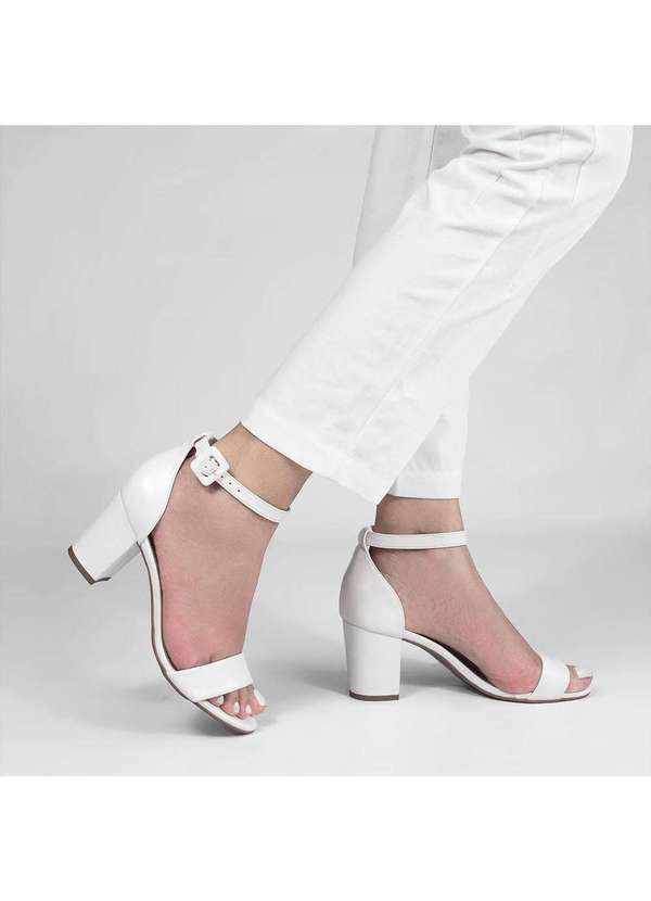 Zatta Calcados - Sandalia Zatta Basica Salto Bloco Valeria Off White Branco