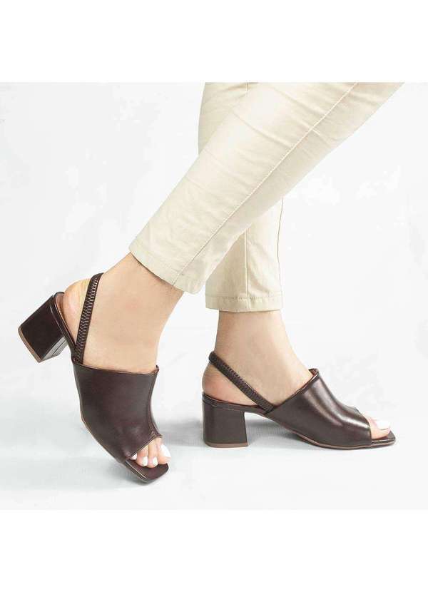 Zatta Calcados - Sandalia Zatta Confort Josi Marrom