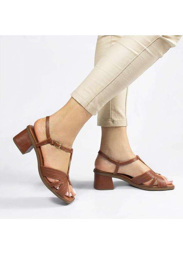 Zatta Calcados - Sandalia Zatta Couro Salto Bloco Edna Marrom