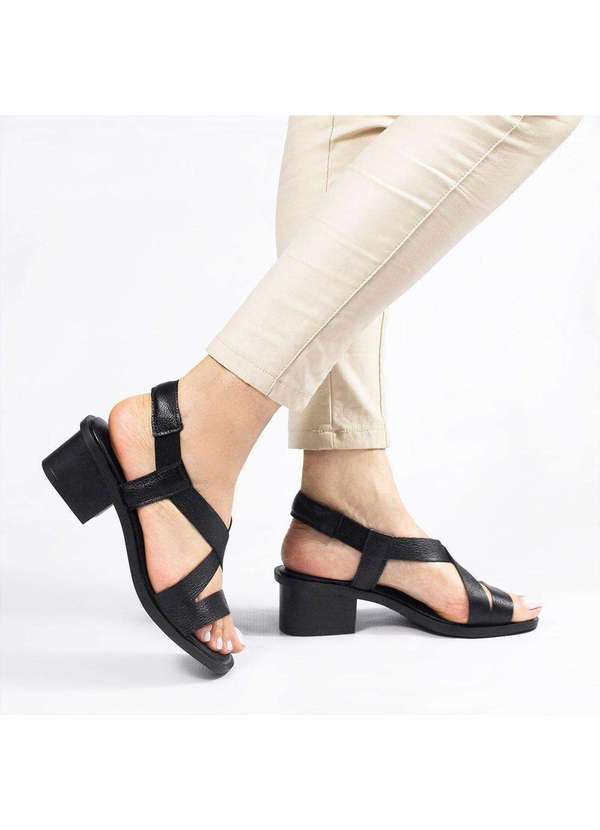 Zatta Calcados - Sandalia Zatta Cruzada Couro Eloah Preto