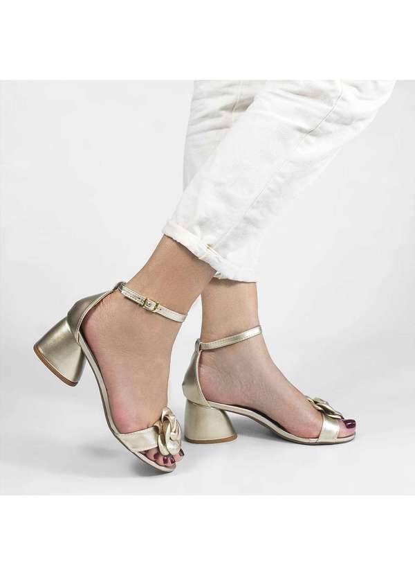 Zatta Calcados - Sandalia Zatta Flor Tais Dourado