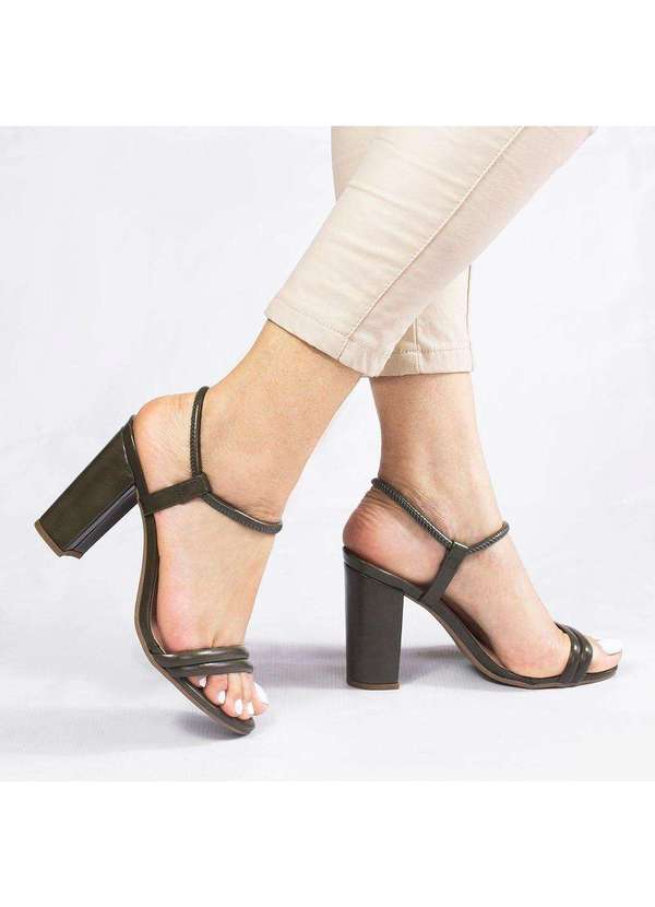 Zatta Calcados - Sandalia Zatta Tubinho Greice Verde