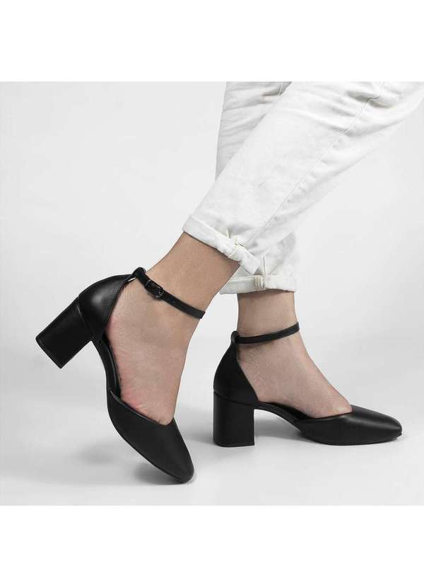 Zatta Calcados - Sapato Retro Salto Bloco Romana Preto 1