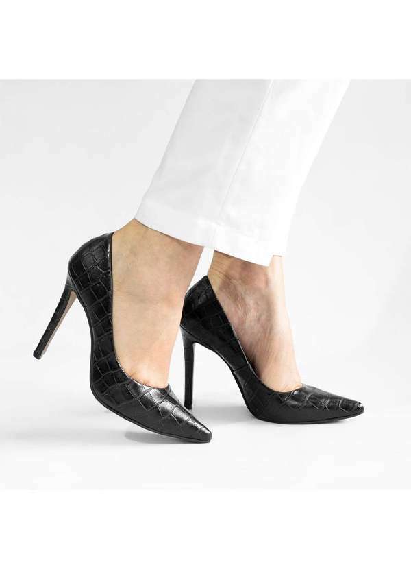 Zatta Calcados - Scarpin Zatta Salto Alto Bico Fino Suzy Croco Preto