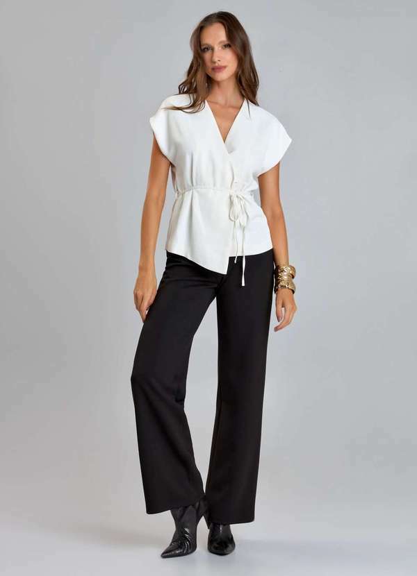 Ritmi Studio - Blusa com Cinto Branco
