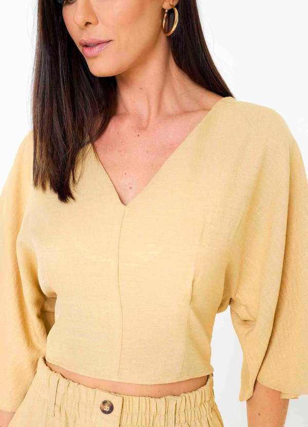 Ritmi Studio - Blusa com Mangas Morcego Bege 3