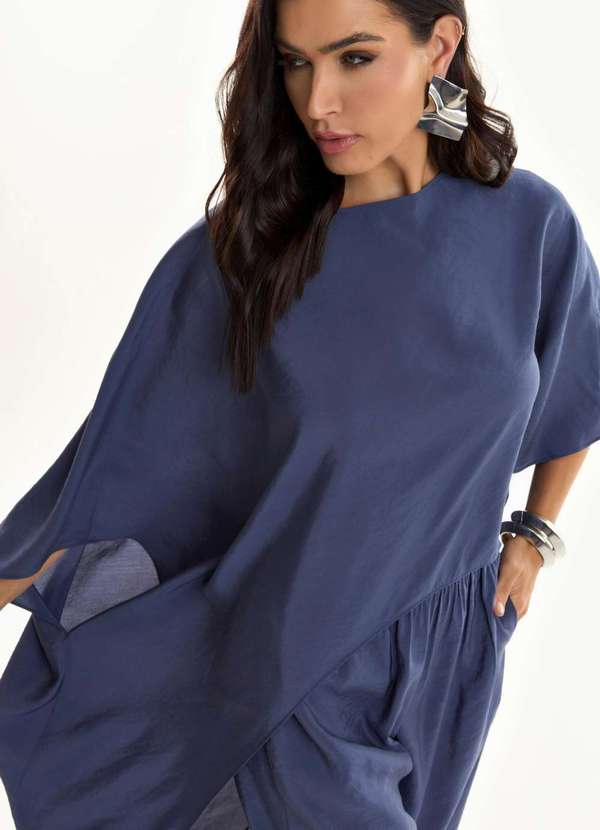 Ritmi Studio - Blusa Manga Morcego Assimetrica Azul