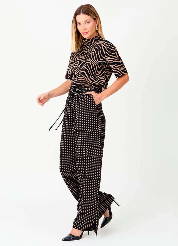 Ritmi Studio - Calca com Bolso Cargo e Cos de Elastico Preto
